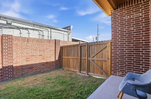 Greater Fondren Southwest House | O14A Single Story 2BR King Beds Workspaces Gym