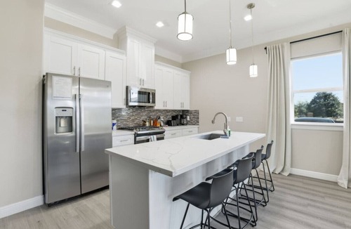Greater Fondren Southwest House | O14B Single Story 2BR Townhome With In Home Gym And Fenced Yard