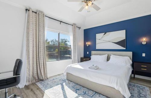 Greater Fondren Southwest House | O18A Spacious 3BR Sleeps 10 Two Living Areas Houston