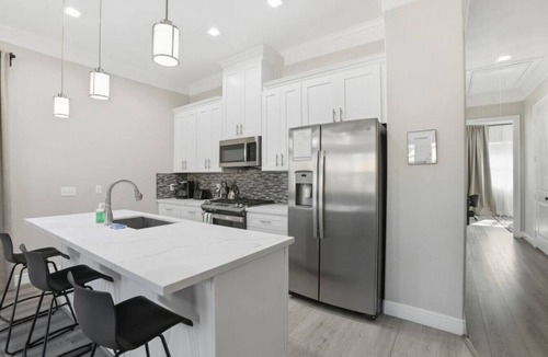 Greater Fondren Southwest House | O26B Southwest Houston 2BR Townhome With King Beds And Fenced Yard
