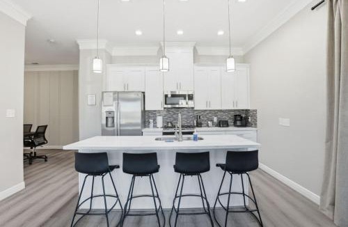 Greater Fondren Southwest House | O30A Single-Story 2BR Townhome w King Beds, Workspace, Yard