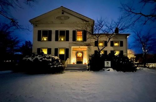 Town of Jerusalem Bed & Breakfast | Oak & Anchor Inn