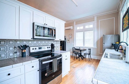 Marietta Apartment | Oak and Ember at Marietta Square