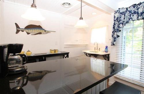 The Pines House | Oak avenue 16