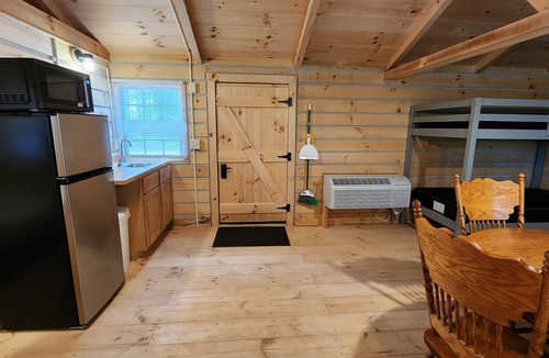 English Cabin | Oak Camping Cabin