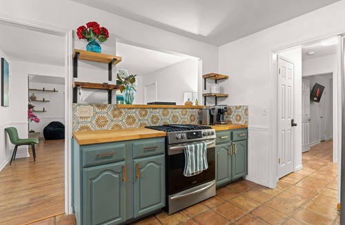 North San Antonio - SAT House | Oak Canopy San Antonio Getaway