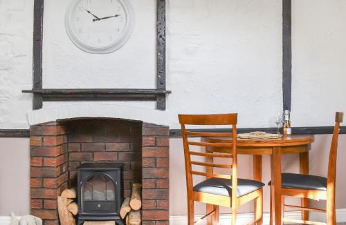 Burniston House | Oak Cottage