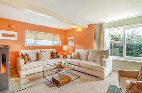 Saxmundham House | Oak Cottage