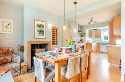 Saxmundham House | Oak Cottage
