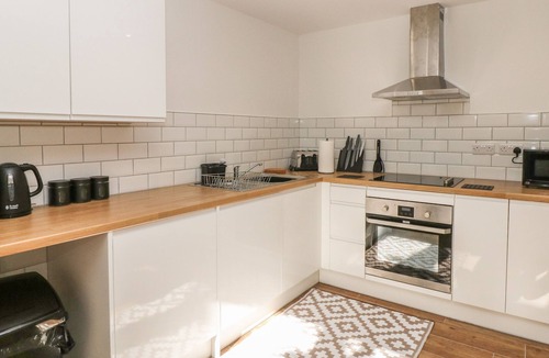 Hoylandswaine Cottage | Oak Cottage