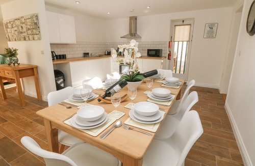 Hoylandswaine Cottage | Oak Cottage