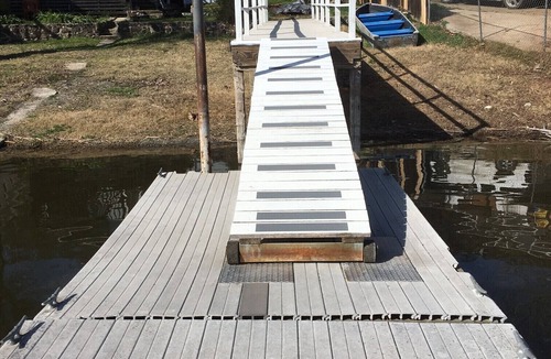 Clearlake House | Oak Cove Cabin-3bd/2ba