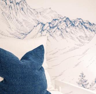 Mount Jackson House | Oak & Ember Lodge