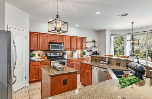 Liberty Hill House | `Oak Hollow`- 40 Acre Country Escape w/Pool, Sauna, Pet-Friendly!