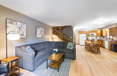 Rib Mountain House | Oak House 4 Hidden Gem