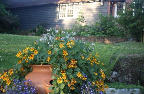 Hever Apartment | Oak House Farm