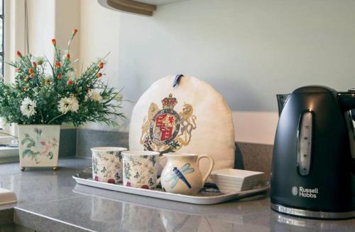 Hever Apartment | Oak House Farm