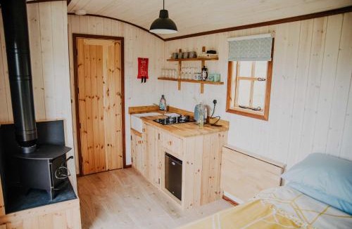 Saint Blazey Cabin | Oak Hut Wiveliscombe