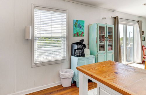 Yaupon Beach Apartment | Oak Island Condo w/Ocean View: Steps to Beach!