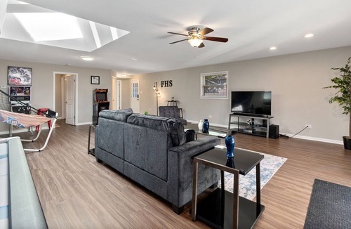 Oak Lawn House | Oak Lawn Rental