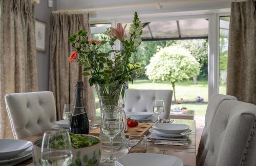 Burley House | Oak Lodge