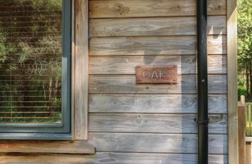 Rosliston House | Oak Lodge