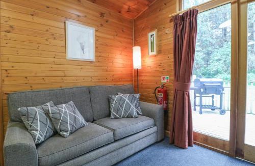 Rosliston House | Oak Lodge