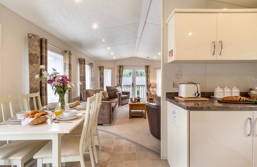 Felinfach House | Oak Lodge - New Quay