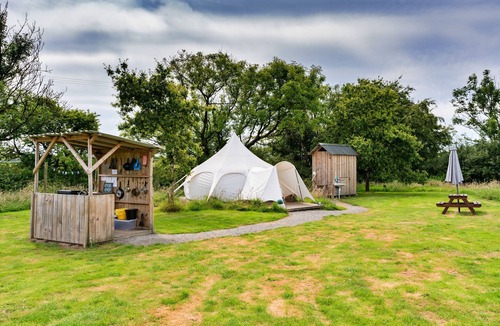 Ilfracombe Ski Chalet | Oak Lotus Belle Tent