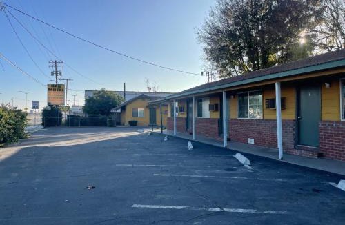 Modesto Hotel | Oak Motel Modesto CA
