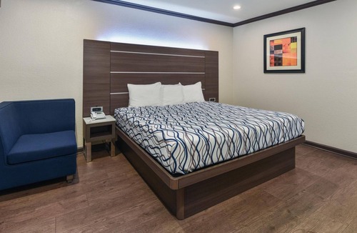 Monrovia Hotel | Oak Park Motel