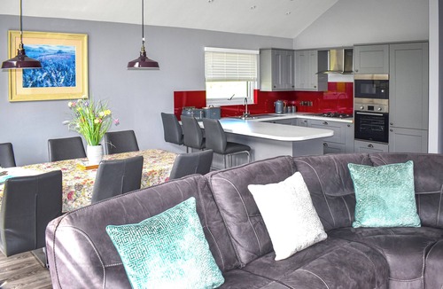 Morebath Cottage | Oak Park One - UK50062