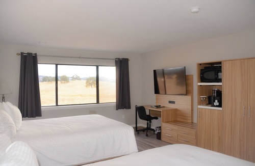 Plymouth Hotel | Oak Ridge Inn