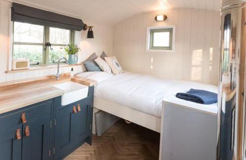 Honley Other | Oak + Stars Hideaway