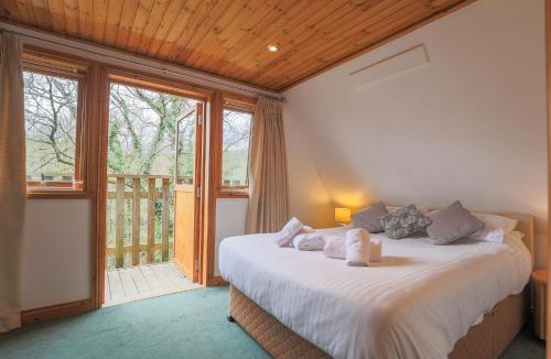 Liverton Villa | Oak Tree Lodge - A Romantic Getaway- Finlake Resort & Spa - Devon