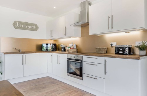 Kington Cottage | Oak Tree Lodge - UK38383