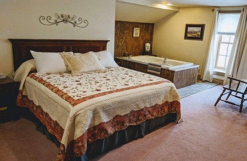Geneseo Bed & Breakfast | Oak Valley Inn & Suites