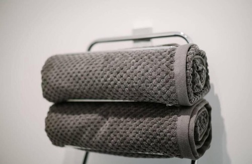 Bowness-on-Windermere Apartment | Oak View Flat in Central Bowness-on-Windermere, Lake District