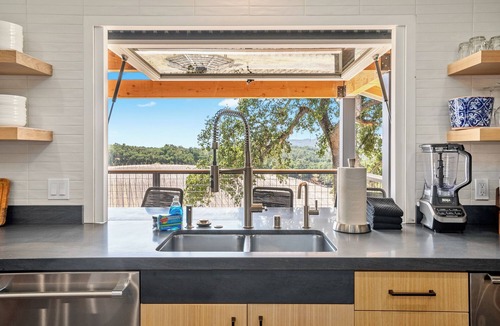 Templeton Other | Oak & Vine Vineyard House | Sleeps 21 | Views