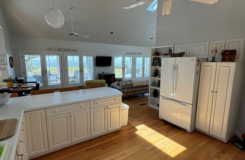Atlantic Cottage | Oak Winds Cottage