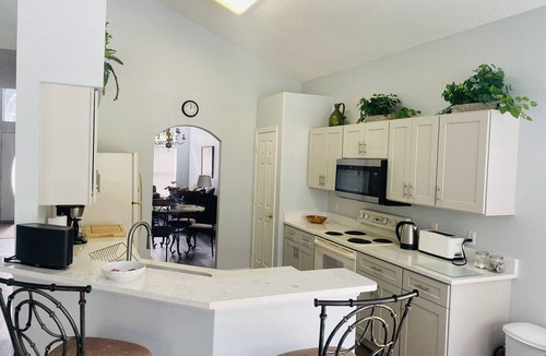 Thousand Oaks House | Oakchase villa with pool and gameroom sleeps 8 guests easy!