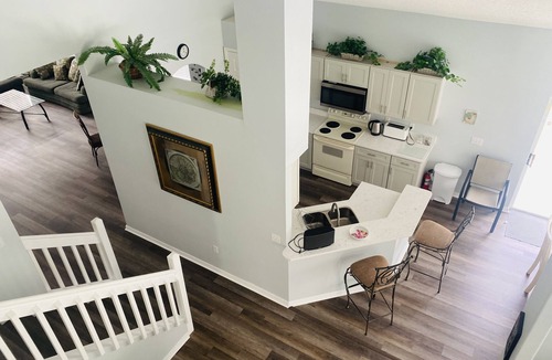 Thousand Oaks House | Oakchase villa with pool and gameroom sleeps 8 guests easy!