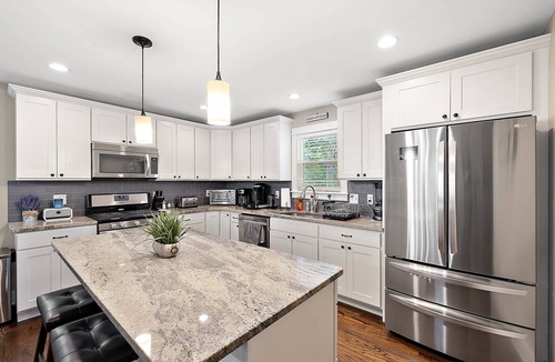 Royal Oak House | Oakdale Luxury Living
