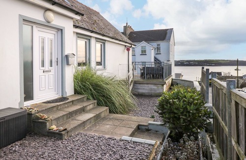 Llanstadwell Cottage | Oakdene