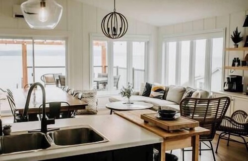 Charlo House | Oakes House+waterfront+games room+hot tub+Firepit