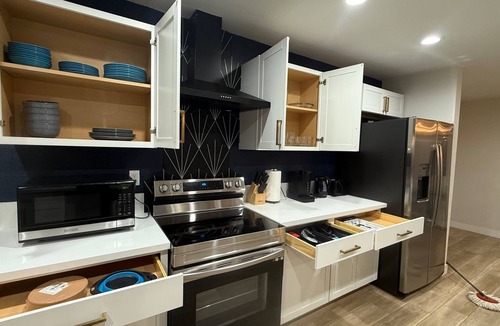 McNeil Estates House | Oakey Oasis at the heart of Las Vegas