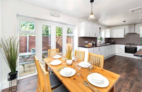 Stoke-on-Trent House | Oakhill House Summary