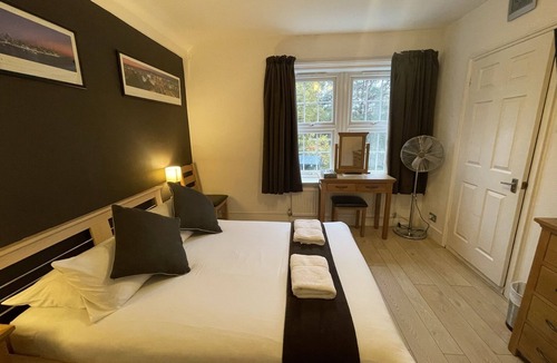 Gatwick House | Oakhurst Gatwick