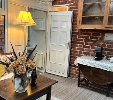 Bishops Castle House | Oaklands Farm