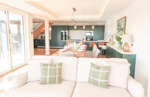 Blackawton House | Oakleigh